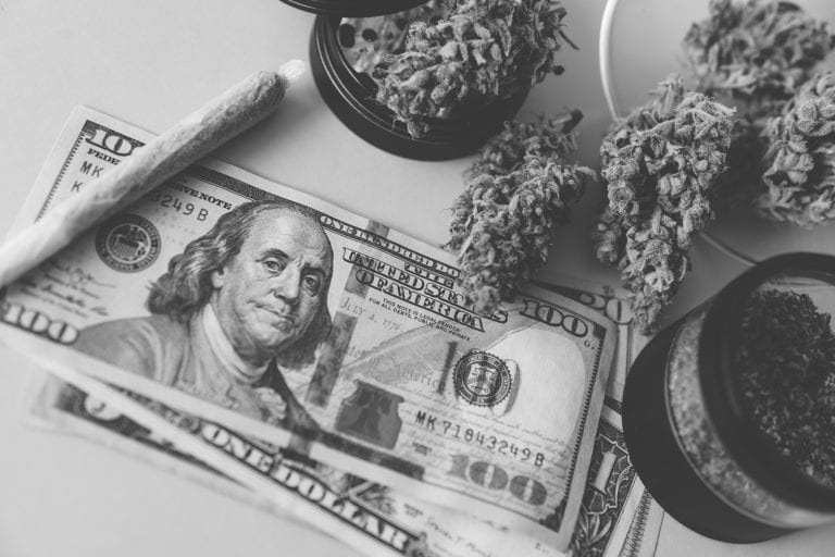 4 Ways to Start a Weed Business During the Legalization of Marijuana